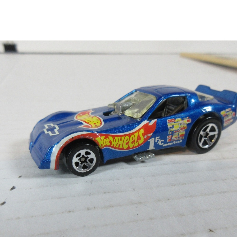 Hot Wheels Corvette Funny Car Blue Sparkle 1977 Mattel Diecast Flip Top Body